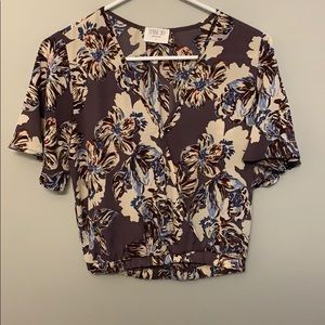 Women’s pattern top